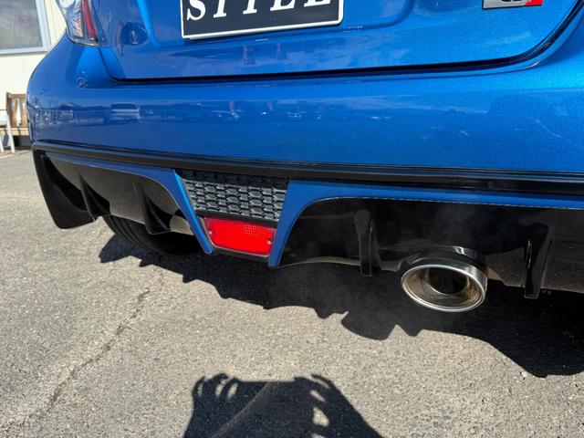 ヴィッツ RS G’s スマートパッケージ G’s専用フルエアロ ガナドールマフラー パイオニア9インチナビ バックカメラ 5速マニュアル 社外エアクリーナー ピボット製スロットルコントローラー ディスチャージヘッドランプ 純正17インチAW(51枚目)