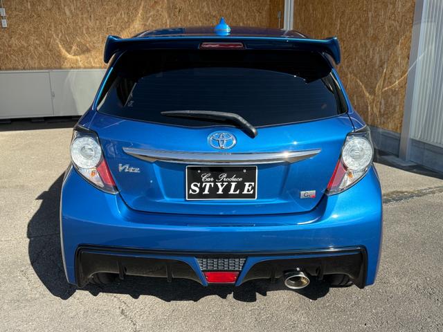 ヴィッツ RS G’s スマートパッケージ G’s専用フルエアロ ガナドールマフラー パイオニア9インチナビ バックカメラ 5速マニュアル 社外エアクリーナー ピボット製スロットルコントローラー ディスチャージヘッドランプ 純正17インチAW(54枚目)