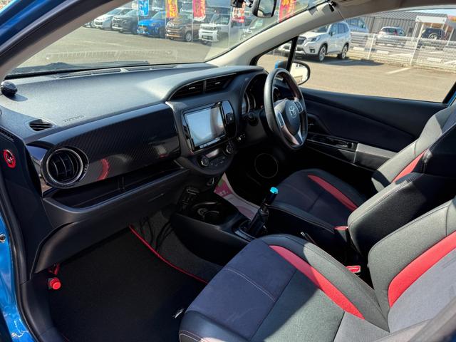 ヴィッツ RS G’s スマートパッケージ G’s専用フルエアロ ガナドールマフラー パイオニア9インチナビ バックカメラ 5速マニュアル 社外エアクリーナー ピボット製スロットルコントローラー ディスチャージヘッドランプ 純正17インチAW(63枚目)