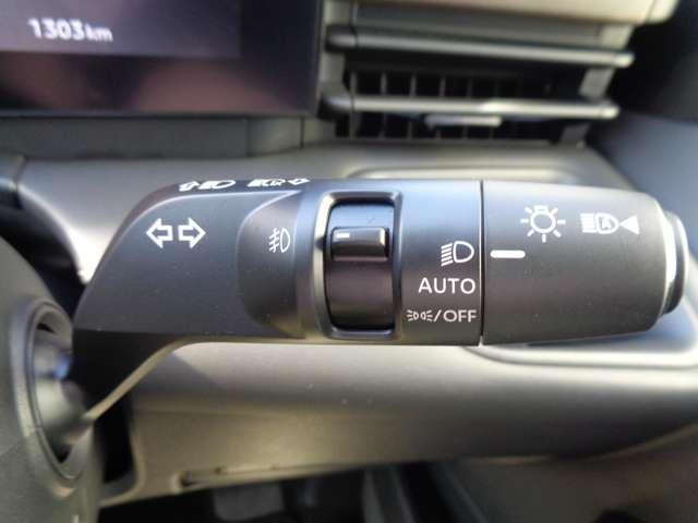 セレナ 1.4 e-4ORCE ハイウェイスターV 4WD パーキングアシスト レーンキープアシスト LED アラウンドモニター フルオートエアコン ETC 4WD 両側パワースライドドア インテリジェントクルーズ 踏み間違い衝突防止(16枚目)