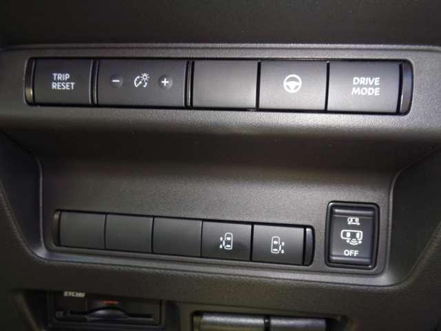 セレナ 1.4 e-4ORCE ハイウェイスターV 4WD パーキングアシスト レーンキープアシスト LED アラウンドモニター フルオートエアコン ETC 4WD 両側パワースライドドア インテリジェントクルーズ 踏み間違い衝突防止(18枚目)