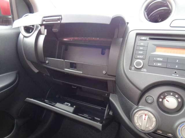 マーチ １．２　１２Ｘ　３０ｔｈ　ハピネス　スマートキー　パワーステアリング　アイドリングストップ　パワーウィンドウ　ＡＢＳ　エアコン（9枚目）