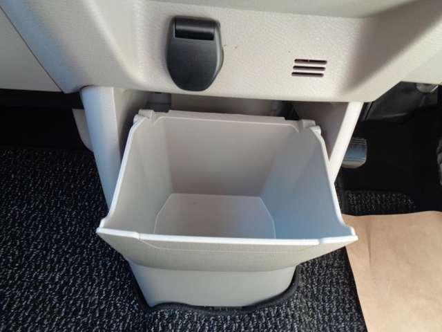 ルークス ６６０　Ｘ　アラモニ　前後衝突軽減ブレーキ　車線逸脱防止　ＥＴＣ　スマートキー　定期点検記録簿　キーフリー　ｉ－ｓｔｏｐ　フルオートエアコン　パワーウインドウ　バックカメラ　盗難防止　カーテンエアバッグ　ＡＢＳ（18枚目）