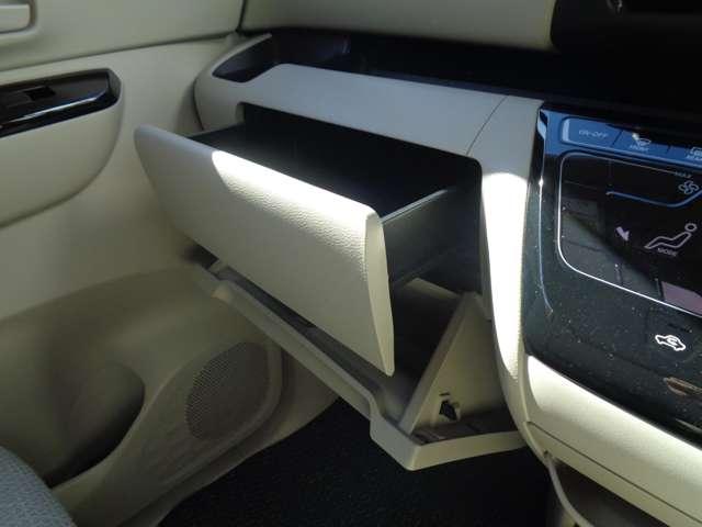 ルークス ６６０　Ｘ　アラモニ　前後衝突軽減ブレーキ　車線逸脱防止　ＥＴＣ　スマートキー　定期点検記録簿　キーフリー　ｉ－ｓｔｏｐ　フルオートエアコン　パワーウインドウ　バックカメラ　盗難防止　カーテンエアバッグ　ＡＢＳ（19枚目）