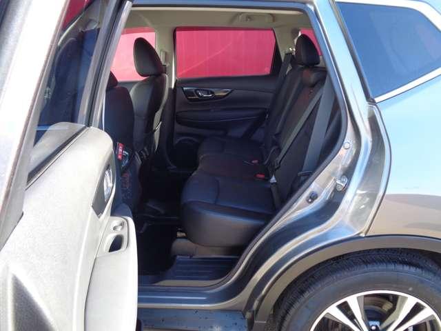 エクストレイル ２．０　２０Ｘｉ　２列車　２０Ｘｉ　２ＷＤ車　ＬＥＤヘットライト　Ｒカメラ　盗難防止装置　インテリキー　レーンキープアシスト　ＥＴＣ　ドライブレコーダー　記録簿　キーフリー　１オーナー　ＴＶナビ　オートエアコン　アルミホイール　メモリーナビ（11枚目）