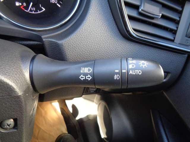 エクストレイル ２．０　２０Ｘｉ　２列車　２０Ｘｉ　２ＷＤ車　ＬＥＤヘットライト　Ｒカメラ　盗難防止装置　インテリキー　レーンキープアシスト　ＥＴＣ　ドライブレコーダー　記録簿　キーフリー　１オーナー　ＴＶナビ　オートエアコン　アルミホイール　メモリーナビ（15枚目）