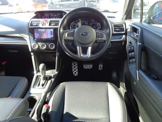 フォレスター ２．０ＸＴ　アイサイト　４ＷＤ　２．０ＸＴ　ＥｙｅＳｉｇｈｔ　衝突被害軽減装置　イモビライザー　車線逸脱警告　アクセスキー　ＬＥＤヘッドランプ　オートクルーズ　Ｗエアバッグ　ドラレコ　ＡＡＣ　運転席エアバッグ　メモリーナビ　ＡＢＳ　アルミホイール　ＥＴＣ　ＡＷＤ（4枚目）