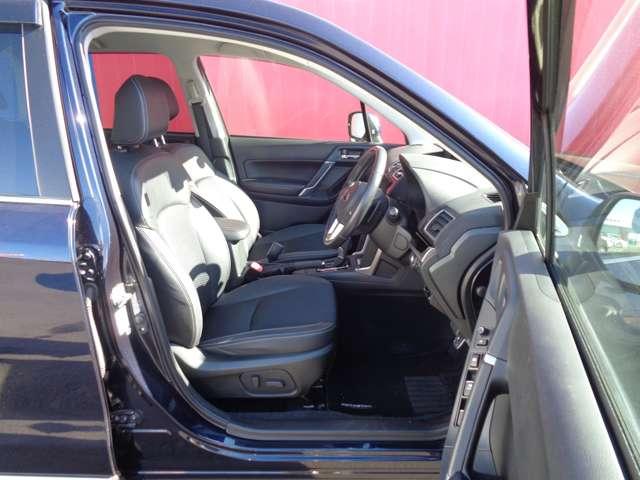 フォレスター ２．０ＸＴ　アイサイト　４ＷＤ　２．０ＸＴ　ＥｙｅＳｉｇｈｔ　衝突被害軽減装置　イモビライザー　車線逸脱警告　アクセスキー　ＬＥＤヘッドランプ　オートクルーズ　Ｗエアバッグ　ドラレコ　ＡＡＣ　運転席エアバッグ　メモリーナビ　ＡＢＳ　アルミホイール　ＥＴＣ　ＡＷＤ（8枚目）