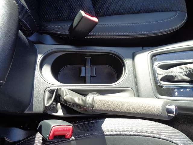 フォレスター ２．０ＸＴ　アイサイト　４ＷＤ　２．０ＸＴ　ＥｙｅＳｉｇｈｔ　衝突被害軽減装置　イモビライザー　車線逸脱警告　アクセスキー　ＬＥＤヘッドランプ　オートクルーズ　Ｗエアバッグ　ドラレコ　ＡＡＣ　運転席エアバッグ　メモリーナビ　ＡＢＳ　アルミホイール　ＥＴＣ　ＡＷＤ（20枚目）