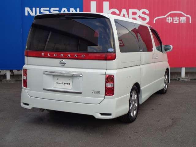 エルグランド ２．５　２５０ハイウェイスター　ブラックレザーナビエディション　サイドカメラ　スマートキー　バックカメラ　ＥＴＣ　アルミホイール　キーフリー　両側オートスライドドア　ＨＤＤナビ（5枚目）