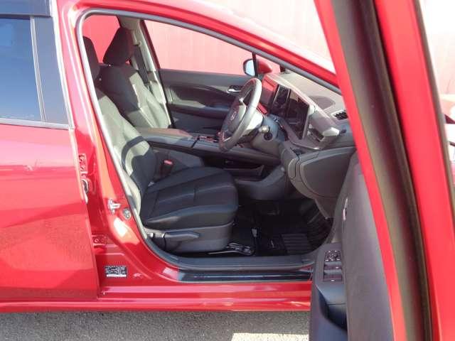 ノート 1.2 X FOUR 4WD エアB PW インテリジェントキ- 4WD LEDヘッドランプ ETC ワンオーナー ドラレコ 記録簿 バックカメラ ABS オートエアコン サイドエアバッグ メモリーナビ ナビ&TV ワンセグ(8枚目)