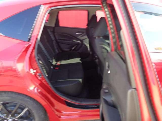 ノート 1.2 X FOUR 4WD エアB PW インテリジェントキ- 4WD LEDヘッドランプ ETC ワンオーナー ドラレコ 記録簿 バックカメラ ABS オートエアコン サイドエアバッグ メモリーナビ ナビ&TV ワンセグ(9枚目)