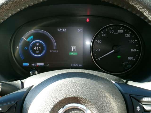 キックス 1.2 X ツートーン インテリアエディション (e-POWER) プロパイロット装備 エマージェンシーB セキュリティ アラウンドモニター Rカメラ LED ワンオーナ 禁煙 エアコン ドラレコ スマートキー 記録簿 ETC メモリーナビ サイドエアバック AW キーレス ワンセグTV(5枚目)