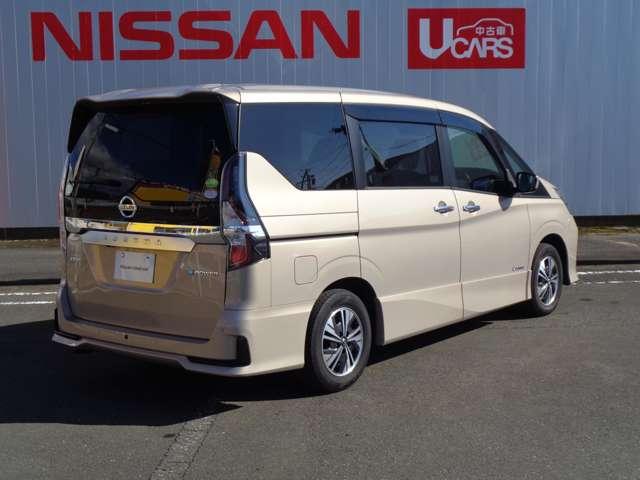 セレナ 1.2 e-POWER ハイウェイスター V(2枚目)