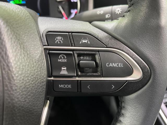 ヴォクシー Ｓ－Ｚ　禁煙車　１０．５型ディスプレイ　両側電動ドア　バックカメラ　衝突軽減　レーダークルーズ　ハーフレザーシート　コーナーセンサー　スマートキー　ＬＥＤヘッド　オートハイビーム　車線逸脱警報　オートライト（6枚目）