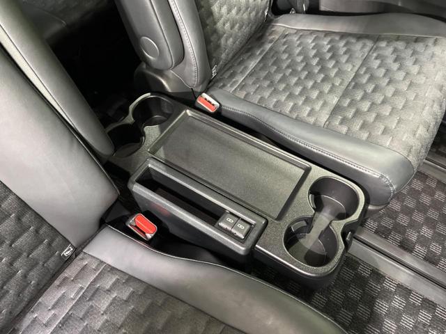 ヴォクシー Ｓ－Ｚ　禁煙車　１０．５型ディスプレイ　両側電動ドア　バックカメラ　衝突軽減　レーダークルーズ　ハーフレザーシート　コーナーセンサー　スマートキー　ＬＥＤヘッド　オートハイビーム　車線逸脱警報　オートライト（47枚目）