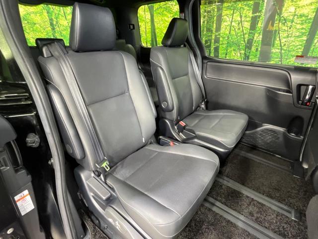 エスクァイア Ｇｉ　禁煙車　両側電動スライドドア　純正１０型ナビ　バックカメラ　衝突被害軽減装置　シートヒーター　ドラレコ　コーナーセンサー　スマートキー　ＬＥＤヘッド　ビルトインＥＴＣ　クルコン　オートハイビーム（9枚目）
