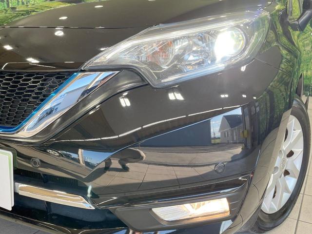 ノート ｅ－パワー　メダリスト　禁煙車　純正ナビ　衝突軽減装置　ハーフレザーシート　コーナーセンサー　スマートキー　ＬＥＤヘッド　ＥＴＣ　車線逸脱警報　オートライト　オートエアコン　純正１５インチアルミ（12枚目）
