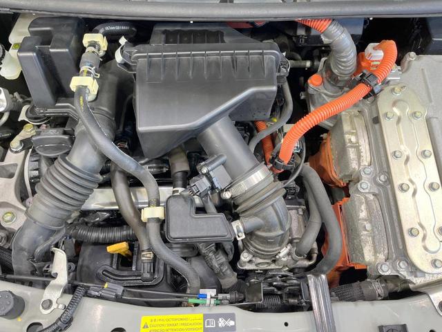 ノート ｅ－パワー　メダリスト　禁煙車　純正ナビ　衝突軽減装置　ハーフレザーシート　コーナーセンサー　スマートキー　ＬＥＤヘッド　ＥＴＣ　車線逸脱警報　オートライト　オートエアコン　純正１５インチアルミ（18枚目）