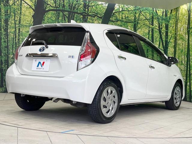 アクア Ｓスタイルブラック　禁煙車　ＳＤナビ　寒冷地仕様　衝突軽減装置　スマートキー　ＥＴＣ　オートハイビーム　車線逸脱警報　オートライト　オートエアコン　Ｂｌｕｅｔｏｏｔｈ　ＣＤ　フルセグ（17枚目）