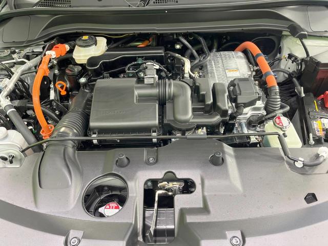 ヴェゼル ｅ：ＨＥＶ　Ｚ　登録済未使用車　ホンダコネクト９型ナビ　バックカメラ　衝突被害軽減　レーダークルーズ　レーンアシスト　電動リアゲート　コーナーセンサー　シートヒーター　ＬＥＤヘッド　オートハイビーム（18枚目）