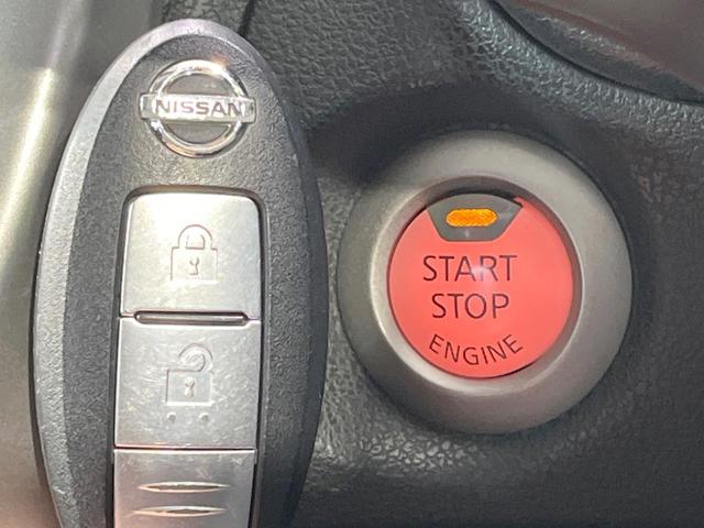 ノート Ｘ　エマージェンシーブレーキパッケージ　禁煙車　純正ナビ　全周囲カメラ　衝突軽減装置　コーナーセンサー　スマートキー　ＬＥＤヘッド　ビルトインＥＴＣ　Ｂｌｕｅｔｏｏｔｈ　ＣＤ　ＤＶＤ再生　フルセグ（7枚目）