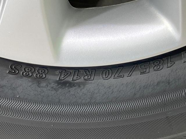 ノート Ｘ　エマージェンシーブレーキパッケージ　禁煙車　純正ナビ　全周囲カメラ　衝突軽減装置　コーナーセンサー　スマートキー　ＬＥＤヘッド　ビルトインＥＴＣ　Ｂｌｕｅｔｏｏｔｈ　ＣＤ　ＤＶＤ再生　フルセグ（52枚目）