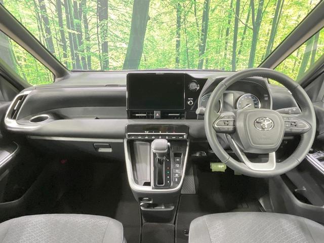 ヴォクシー ハイブリッドＳ－Ｇ　禁煙車　１０．５型ディスプレイオーディオ　両側電動スライドドア　バックカメラ　衝突軽減装置　レーダークルーズ　コーナーセンサー　スマートキー　ＬＥＤヘッド　ＥＴＣ２．０　オートハイビーム　車線逸脱警報（2枚目）