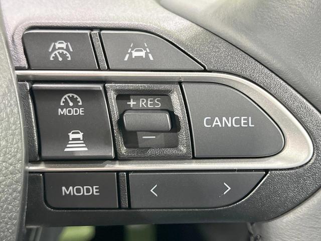 ヴォクシー ハイブリッドＳ－Ｇ　禁煙車　１０．５型ディスプレイオーディオ　両側電動スライドドア　バックカメラ　衝突軽減装置　レーダークルーズ　コーナーセンサー　スマートキー　ＬＥＤヘッド　ＥＴＣ２．０　オートハイビーム　車線逸脱警報（7枚目）