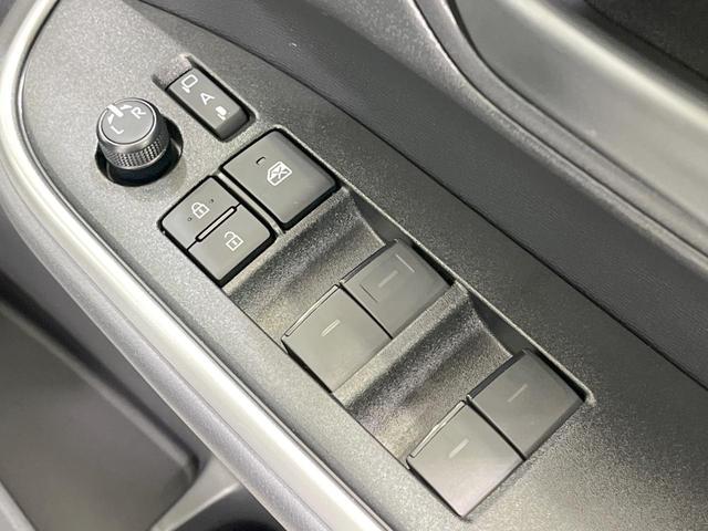 ヴォクシー ハイブリッドＳ－Ｇ　禁煙車　１０．５型ディスプレイオーディオ　両側電動スライドドア　バックカメラ　衝突軽減装置　レーダークルーズ　コーナーセンサー　スマートキー　ＬＥＤヘッド　ＥＴＣ２．０　オートハイビーム　車線逸脱警報（51枚目）