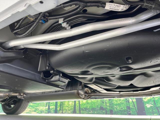 セレナ ｅ－パワー　ハイウェイスターＶ　登録済未使用車　純正１２．３型ナビ　両側電動スライドドア　プロパイロット　全周囲カメラ　衝突軽減装置　コーナーセンサー　スマートキー　ＬＥＤヘッド　ＥＴＣ２．０　オートハイビーム　オートライト（22枚目）