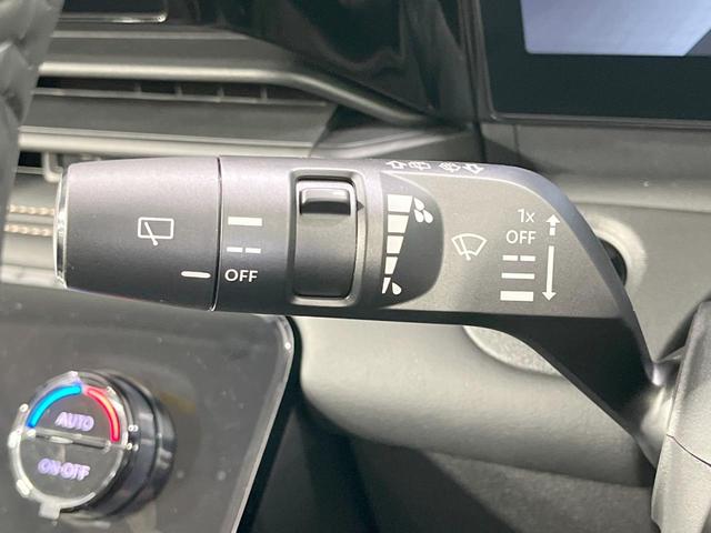 セレナ ｅ－パワー　ハイウェイスターＶ　登録済未使用車　純正１２．３型ナビ　両側電動スライドドア　プロパイロット　全周囲カメラ　衝突軽減装置　コーナーセンサー　スマートキー　ＬＥＤヘッド　ＥＴＣ２．０　オートハイビーム　オートライト（33枚目）