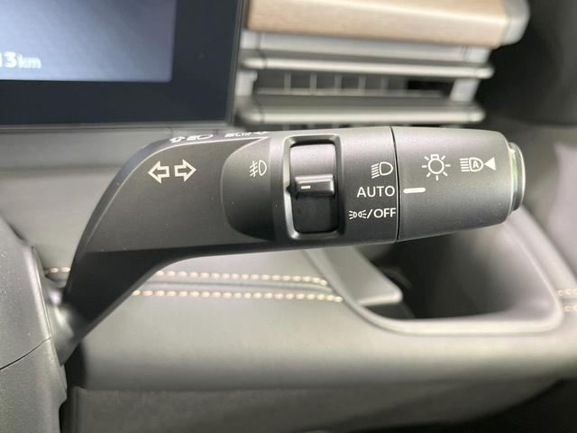 セレナ ｅ－パワー　ハイウェイスターＶ　登録済未使用車　純正１２．３型ナビ　両側電動スライドドア　プロパイロット　全周囲カメラ　衝突軽減装置　コーナーセンサー　スマートキー　ＬＥＤヘッド　ＥＴＣ２．０　オートハイビーム　オートライト（34枚目）