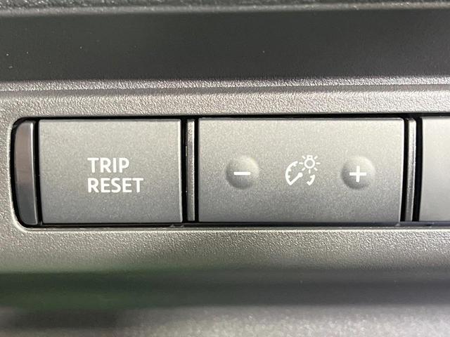 セレナ ｅ－パワー　ハイウェイスターＶ　登録済未使用車　純正１２．３型ナビ　両側電動スライドドア　プロパイロット　全周囲カメラ　衝突軽減装置　コーナーセンサー　スマートキー　ＬＥＤヘッド　ＥＴＣ２．０　オートハイビーム　オートライト（38枚目）