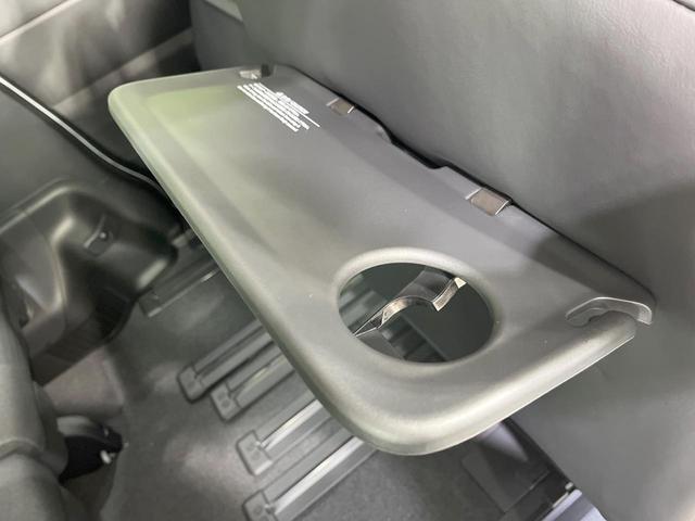 セレナ ｅ－パワー　ハイウェイスターＶ　登録済未使用車　純正１２．３型ナビ　両側電動スライドドア　プロパイロット　全周囲カメラ　衝突軽減装置　コーナーセンサー　スマートキー　ＬＥＤヘッド　ＥＴＣ２．０　オートハイビーム　オートライト（50枚目）
