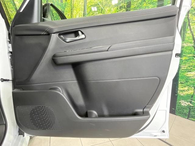 セレナ ｅ－パワー　ハイウェイスターＶ　登録済未使用車　純正１２．３型ナビ　両側電動スライドドア　プロパイロット　全周囲カメラ　衝突軽減装置　コーナーセンサー　スマートキー　ＬＥＤヘッド　ＥＴＣ２．０　オートハイビーム　オートライト（54枚目）