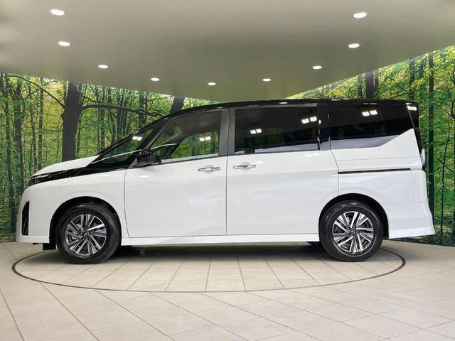 セレナ ｅ－パワー　ハイウェイスターＶ　登録済未使用車　純正１２．３型ナビ　両側電動スライドドア　プロパイロット　全周囲カメラ　衝突軽減装置　コーナーセンサー　スマートキー　ＬＥＤヘッド　ＥＴＣ２．０　オートハイビーム　オートライト（63枚目）