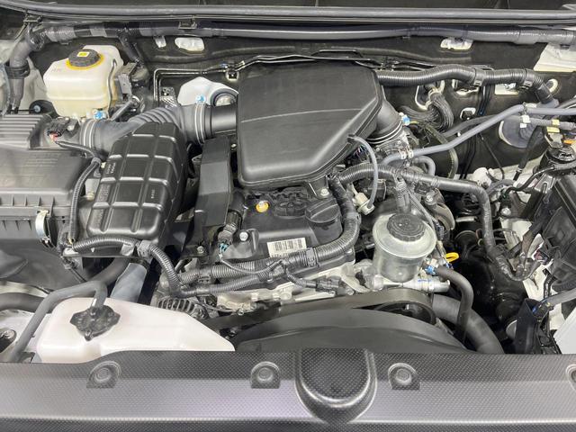 ランドクルーザープラド ＴＸ　Ｌパッケージ　マットブラックエディション　禁煙車　４ＷＤ　７人乗り　全周囲カメラ　衝突軽減装置　サンルーフ　レーダークルーズ　レザーシート　前席シートエアコン　ドラレコ　コーナーセンサー　スマートキー　ＬＥＤヘッド　ルーフレール　ＥＴＣ２．０（18枚目）