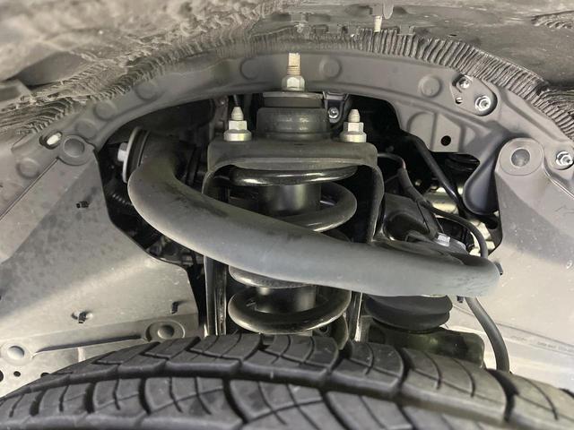 ランドクルーザープラド ＴＸ　Ｌパッケージ　マットブラックエディション　禁煙車　４ＷＤ　７人乗り　全周囲カメラ　衝突軽減装置　サンルーフ　レーダークルーズ　レザーシート　前席シートエアコン　ドラレコ　コーナーセンサー　スマートキー　ＬＥＤヘッド　ルーフレール　ＥＴＣ２．０（21枚目）