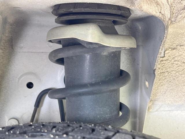 ハイゼットトラック スタンダードＳＡＩＩＩｔ　禁煙車　４ＷＤ　５ＭＴ　衝突軽減装置　ＬＥＤヘッド　横滑り防止装置　ＡＢＳ　トラクションコントロール　衝突安全ボディ（19枚目）