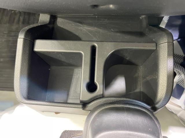 ハイゼットトラック スタンダードＳＡＩＩＩｔ　禁煙車　４ＷＤ　５ＭＴ　衝突軽減装置　ＬＥＤヘッド　横滑り防止装置　ＡＢＳ　トラクションコントロール　衝突安全ボディ（29枚目）
