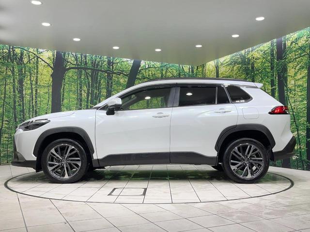 カローラクロス Ｚ　禁煙車　純正８型ディスプレイオーディオ　バックカメラ　衝突軽減装置　レーダークルーズ　電動リアゲート　パワーシート　シートヒーター　コーナーセンサー　ＬＥＤヘッド　オートハイビーム　ルーフレール（52枚目）