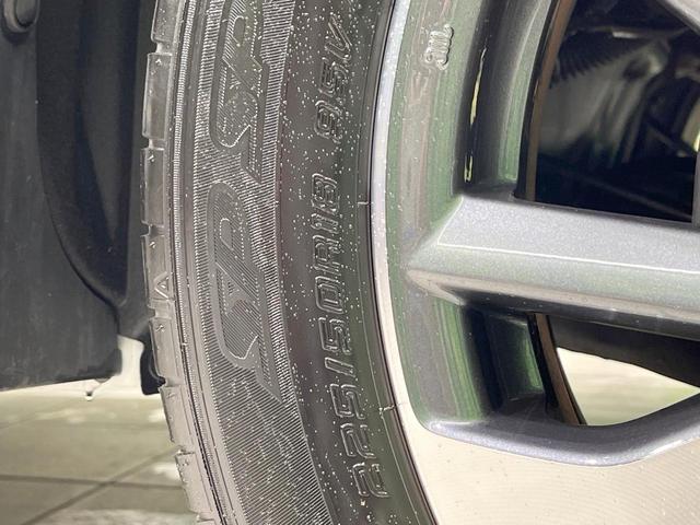 カローラクロス Ｚ　禁煙車　純正８型ディスプレイオーディオ　バックカメラ　衝突軽減装置　レーダークルーズ　電動リアゲート　パワーシート　シートヒーター　コーナーセンサー　ＬＥＤヘッド　オートハイビーム　ルーフレール（55枚目）
