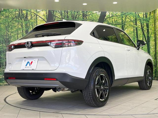 ヴェゼル Ｇ　登録済未使用車　４ＷＤ　寒冷地仕様　衝突軽減装置　レーダークルーズ　シートヒーター　レーンアシスト　コーナーセンサー　ＬＥＤヘッド　オートハイビーム　オートライト　オートエアコン　スマートキー（17枚目）