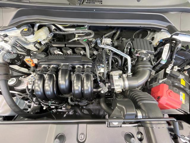 ヴェゼル Ｇ　登録済未使用車　４ＷＤ　寒冷地仕様　衝突軽減装置　レーダークルーズ　シートヒーター　レーンアシスト　コーナーセンサー　ＬＥＤヘッド　オートハイビーム　オートライト　オートエアコン　スマートキー（18枚目）
