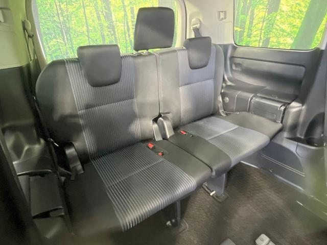 ヴォクシー ＺＳ　煌　禁煙車　４ＷＤ　両側電動スライド　純正９型ナビ　バックカメラ　寒冷地仕様　スマートキー　ＥＴＣ　ＬＥＤヘッド　オートライト　デュアルオートエアコン　純正１６インチアルミ　リアオートエアコン（10枚目）