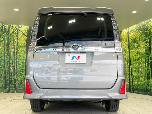 ヴォクシー ＺＳ　煌　禁煙車　４ＷＤ　両側電動スライド　純正９型ナビ　バックカメラ　寒冷地仕様　スマートキー　ＥＴＣ　ＬＥＤヘッド　オートライト　デュアルオートエアコン　純正１６インチアルミ　リアオートエアコン（16枚目）