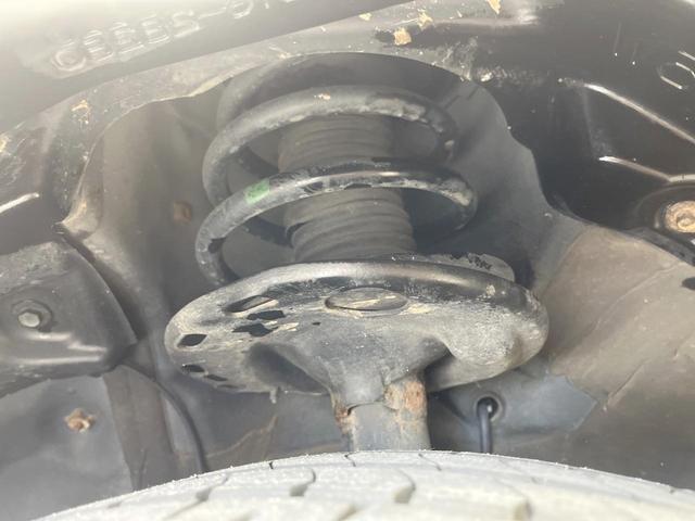 ヴォクシー ＺＳ　煌　禁煙車　４ＷＤ　両側電動スライド　純正９型ナビ　バックカメラ　寒冷地仕様　スマートキー　ＥＴＣ　ＬＥＤヘッド　オートライト　デュアルオートエアコン　純正１６インチアルミ　リアオートエアコン（20枚目）