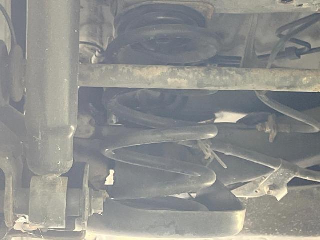 ヴォクシー ＺＳ　煌　禁煙車　４ＷＤ　両側電動スライド　純正９型ナビ　バックカメラ　寒冷地仕様　スマートキー　ＥＴＣ　ＬＥＤヘッド　オートライト　デュアルオートエアコン　純正１６インチアルミ　リアオートエアコン（21枚目）