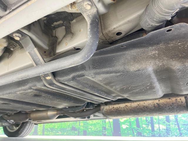 ヴォクシー ＺＳ　煌　禁煙車　４ＷＤ　両側電動スライド　純正９型ナビ　バックカメラ　寒冷地仕様　スマートキー　ＥＴＣ　ＬＥＤヘッド　オートライト　デュアルオートエアコン　純正１６インチアルミ　リアオートエアコン（22枚目）